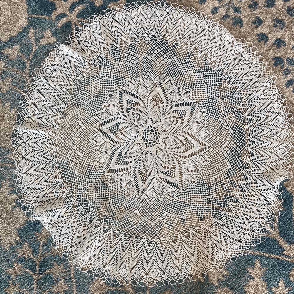Handmade Table Cover - Picture 4 of 6